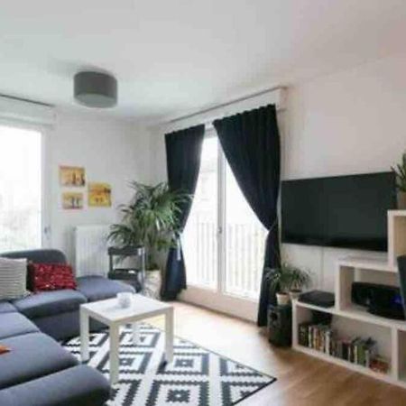 Appartamento Cozy & Quiet Getaway Just 300M From Paris With Free Private Parking Gentilly Esterno foto
