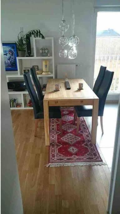 Appartamento Cozy & Quiet Getaway Just 300M From Paris With Free Private Parking Gentilly Esterno foto